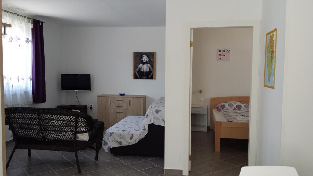 Abba Apartment Sveti Lovreč Pazenatički Eksteriør billede